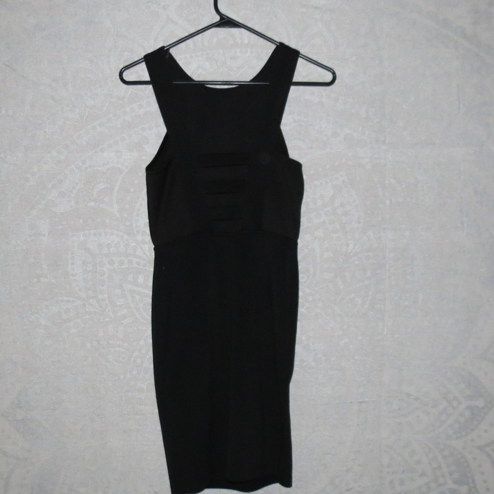 Perfect Little Black Stretch Dress - Picture 4 of 4